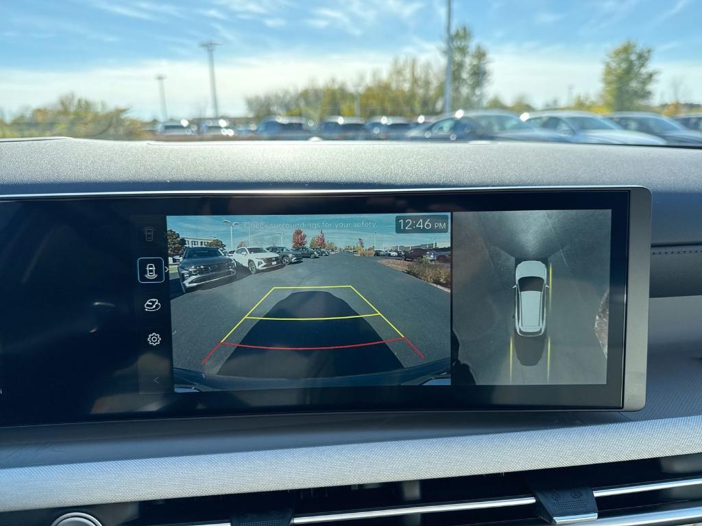 new 2026 Hyundai TUCSON Hybrid car, priced at $43,695