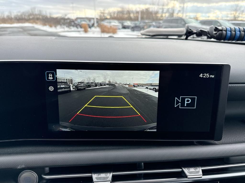 new 2026 Hyundai TUCSON Hybrid car, priced at $32,580