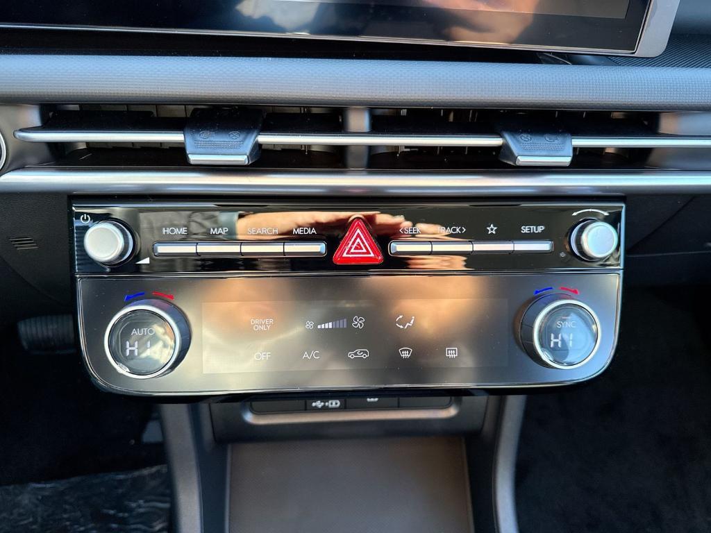 new 2026 Hyundai TUCSON Hybrid car, priced at $30,998