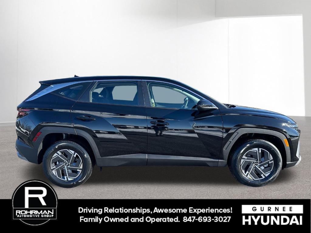 new 2026 Hyundai TUCSON Hybrid car, priced at $30,998