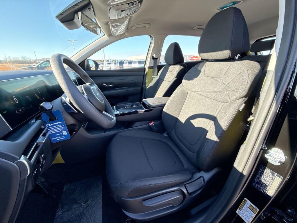new 2026 Hyundai TUCSON Hybrid car, priced at $30,998