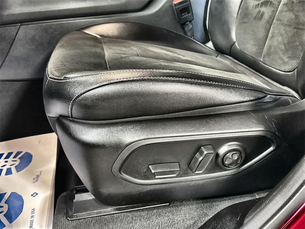 used 2023 Jeep Grand Cherokee L car, priced at $30,411