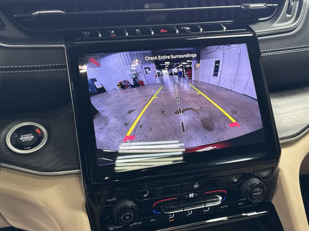 used 2025 Jeep Grand Cherokee car, priced at $39,221