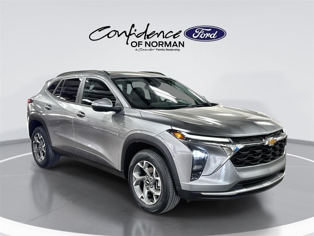 used 2024 Chevrolet Trax car, priced at $18,982