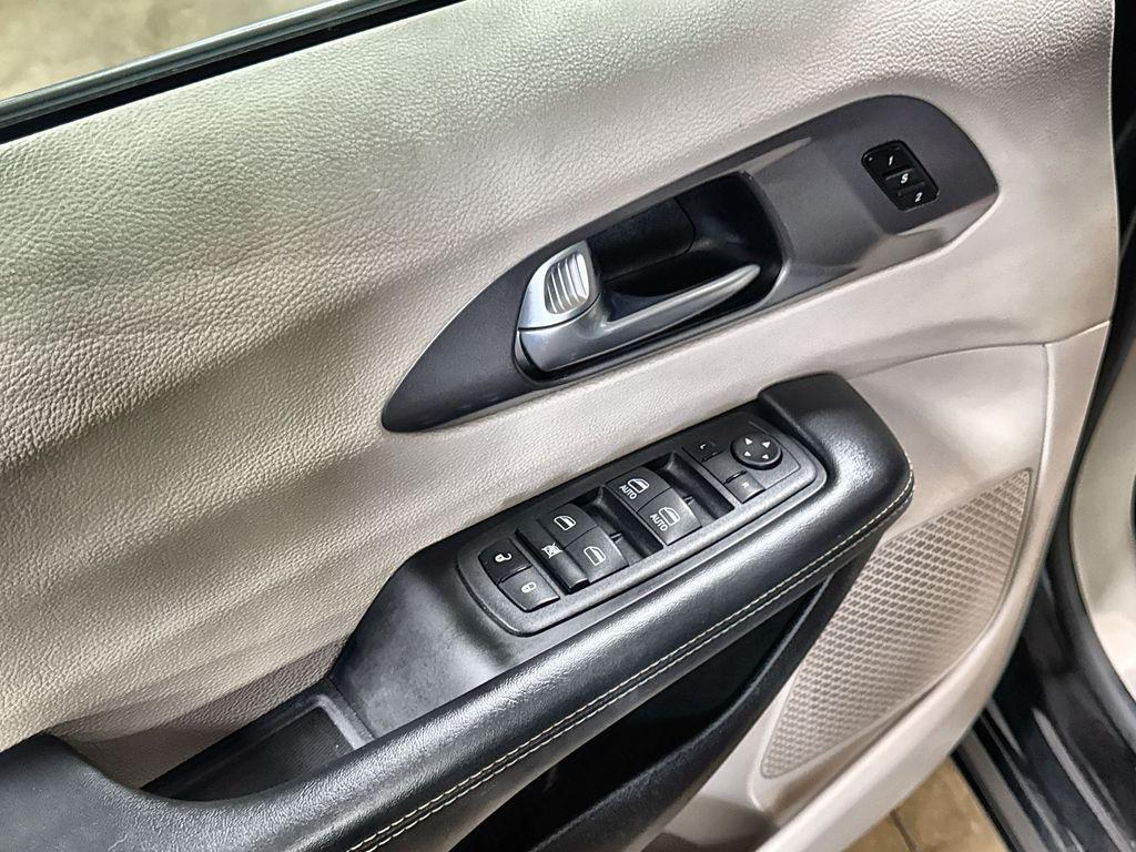 used 2023 Chrysler Pacifica car, priced at $23,950