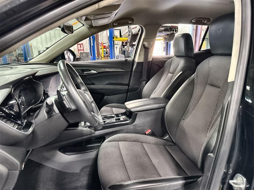 used 2023 Buick Envision car, priced at $20,991