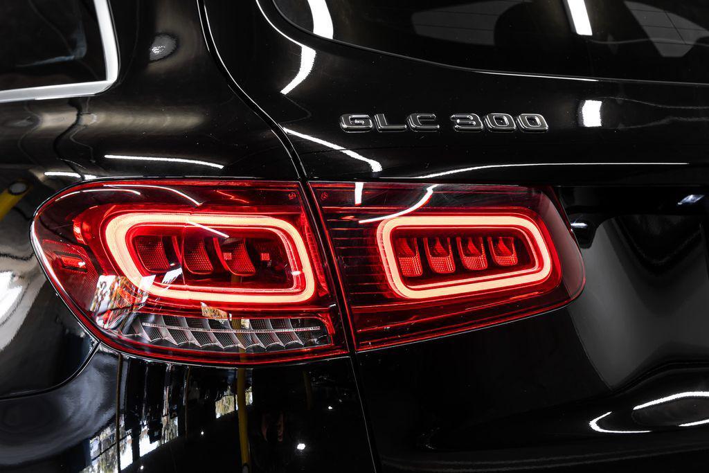 used 2020 Mercedes-Benz GLC 300 car, priced at $25,950