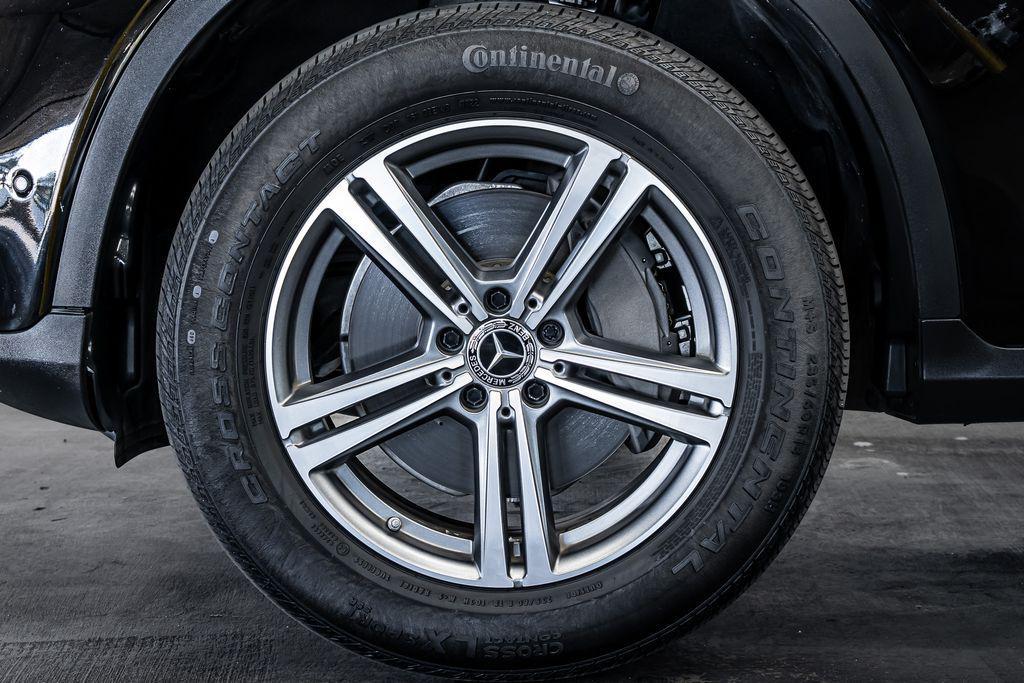 used 2020 Mercedes-Benz GLC 300 car, priced at $25,950