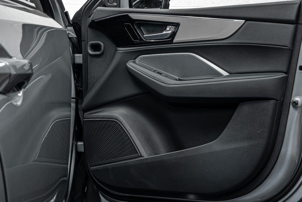 new 2026 Acura MDX car, priced at $53,250