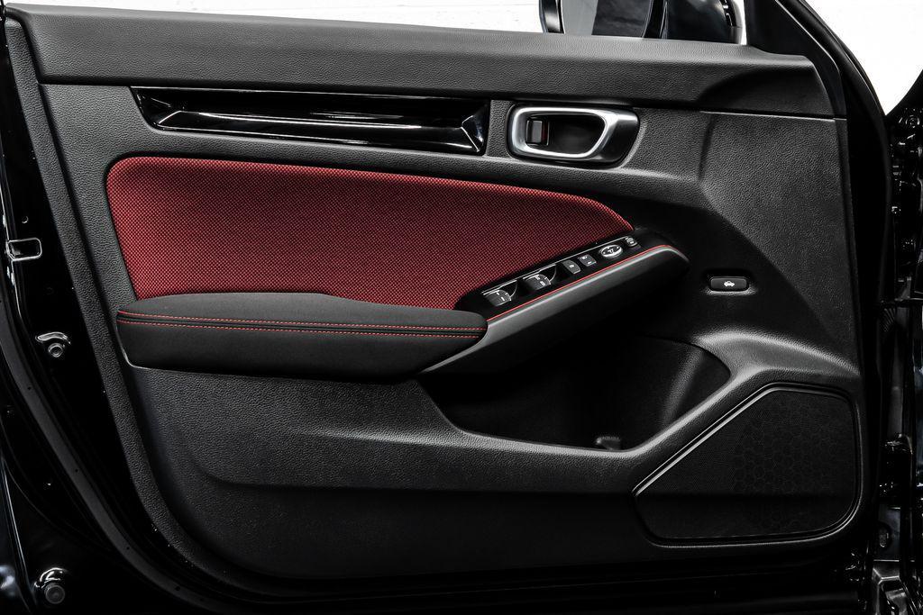 used 2025 Honda Civic Si car, priced at $32,996