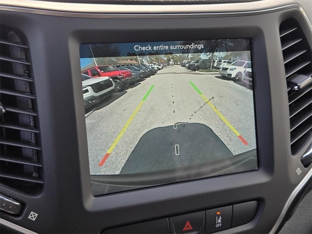 used 2022 Jeep Cherokee car, priced at $21,998