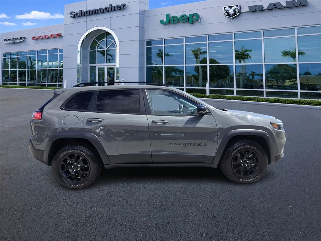 used 2022 Jeep Cherokee car, priced at $21,998