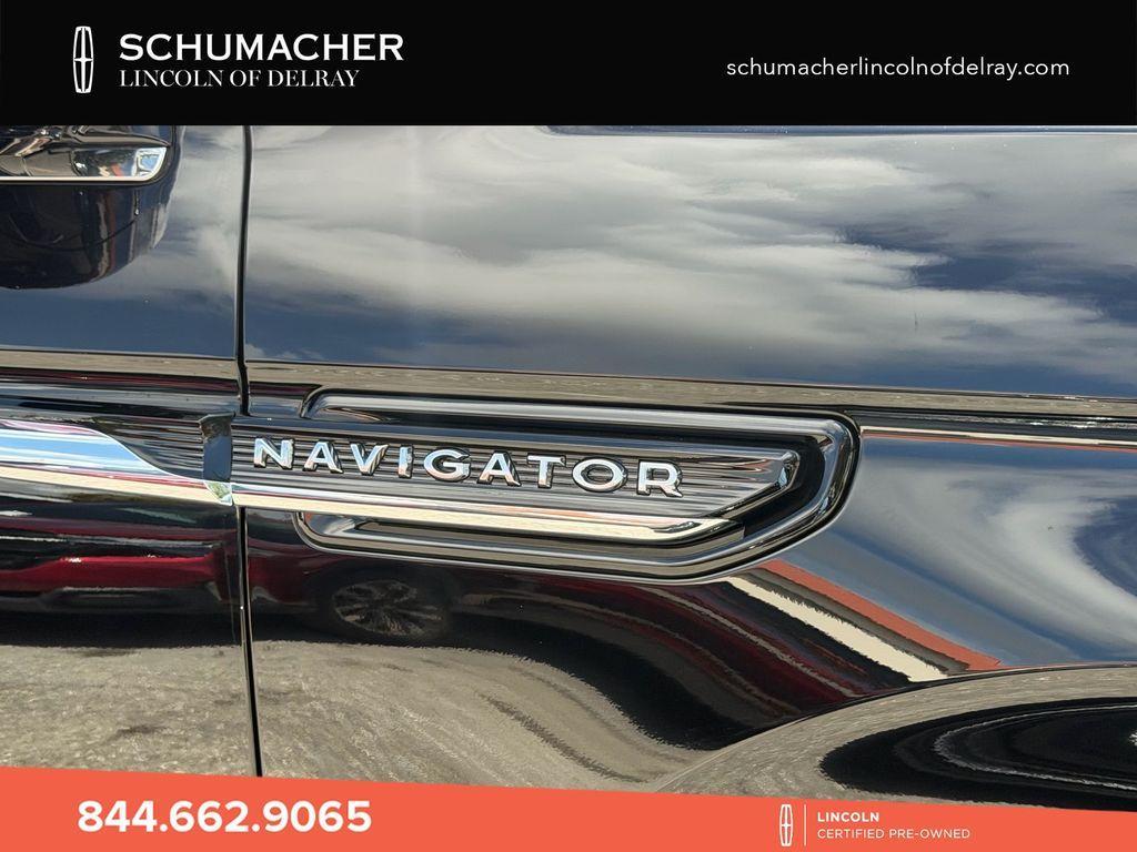 used 2024 Lincoln Navigator car, priced at $79,998