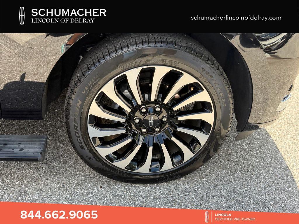 used 2024 Lincoln Navigator car, priced at $79,998
