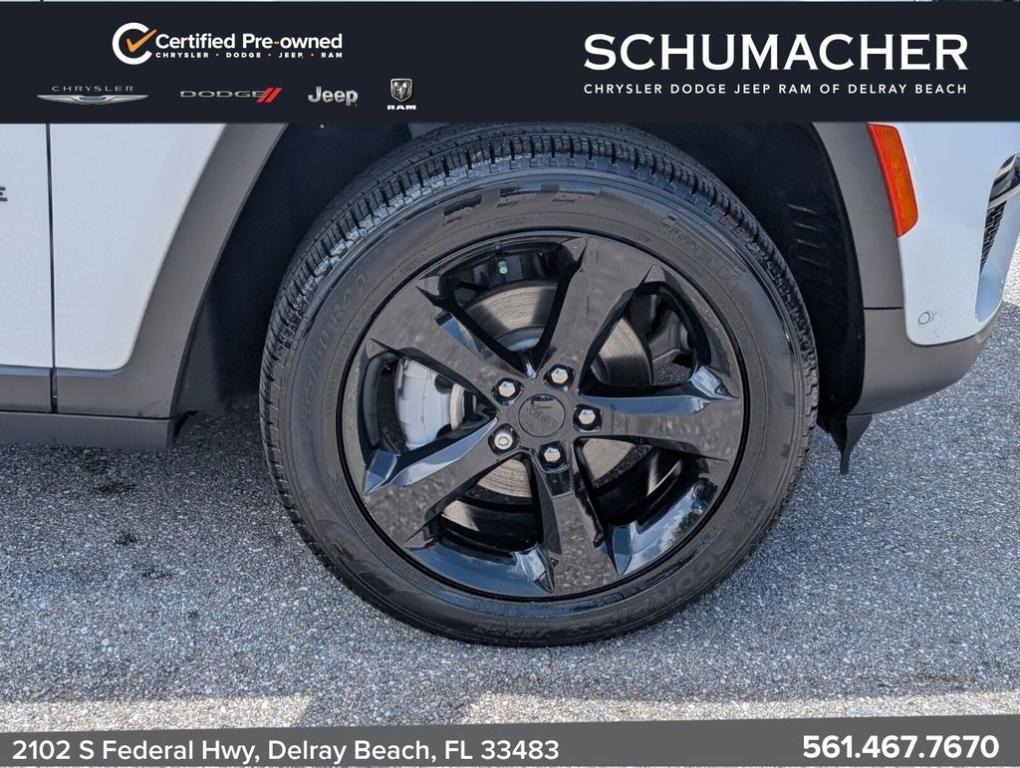 used 2024 Jeep Grand Cherokee car, priced at $39,777