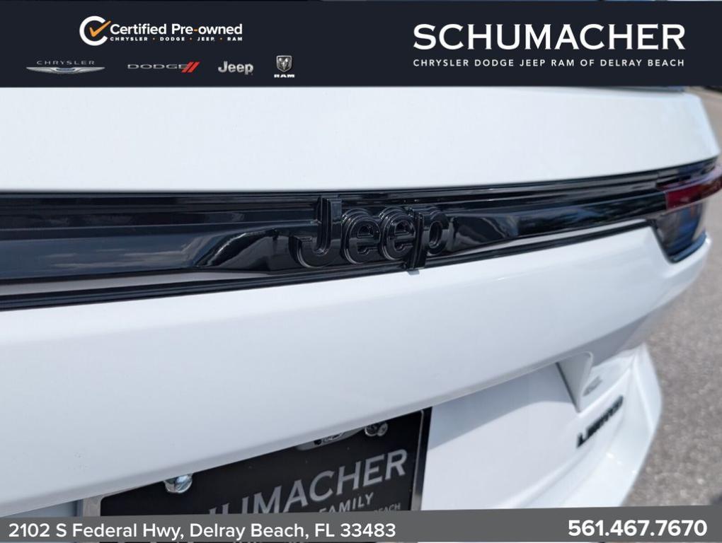 used 2024 Jeep Grand Cherokee car, priced at $39,777