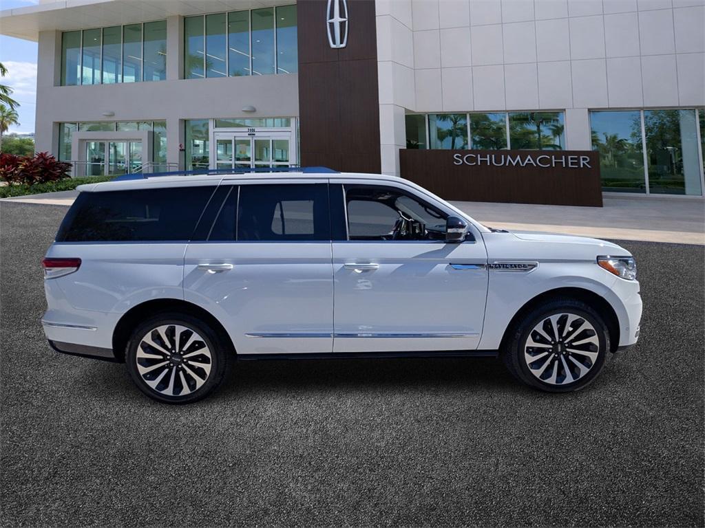 used 2022 Lincoln Navigator car, priced at $50,778