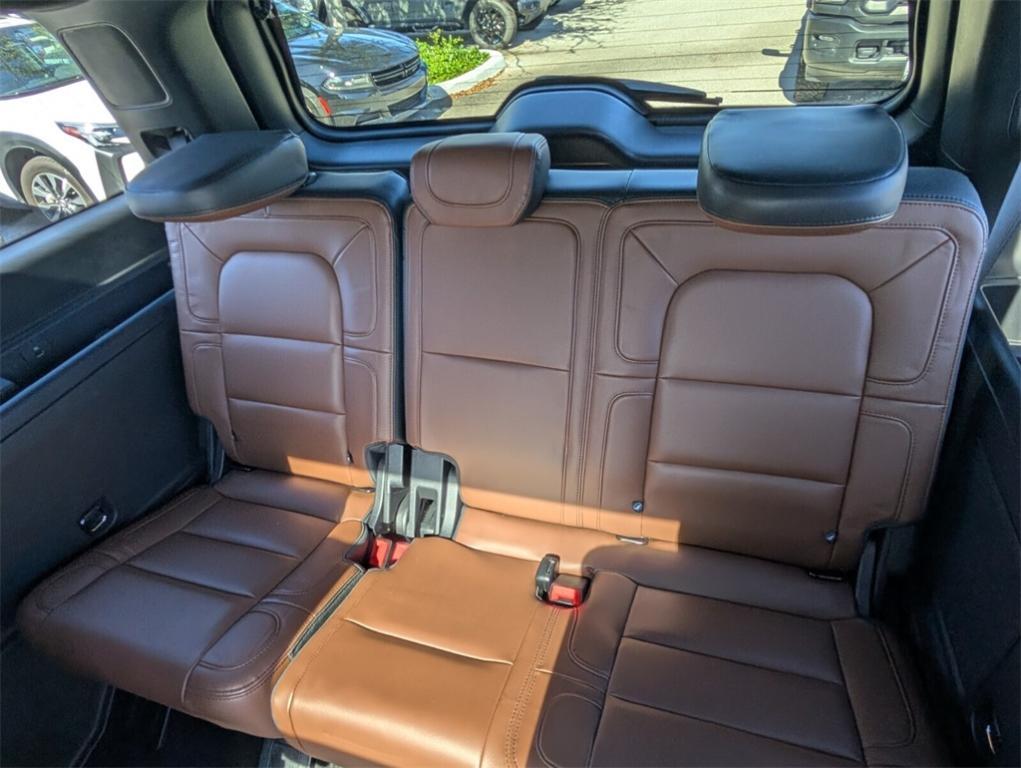 used 2022 Lincoln Navigator car, priced at $50,778