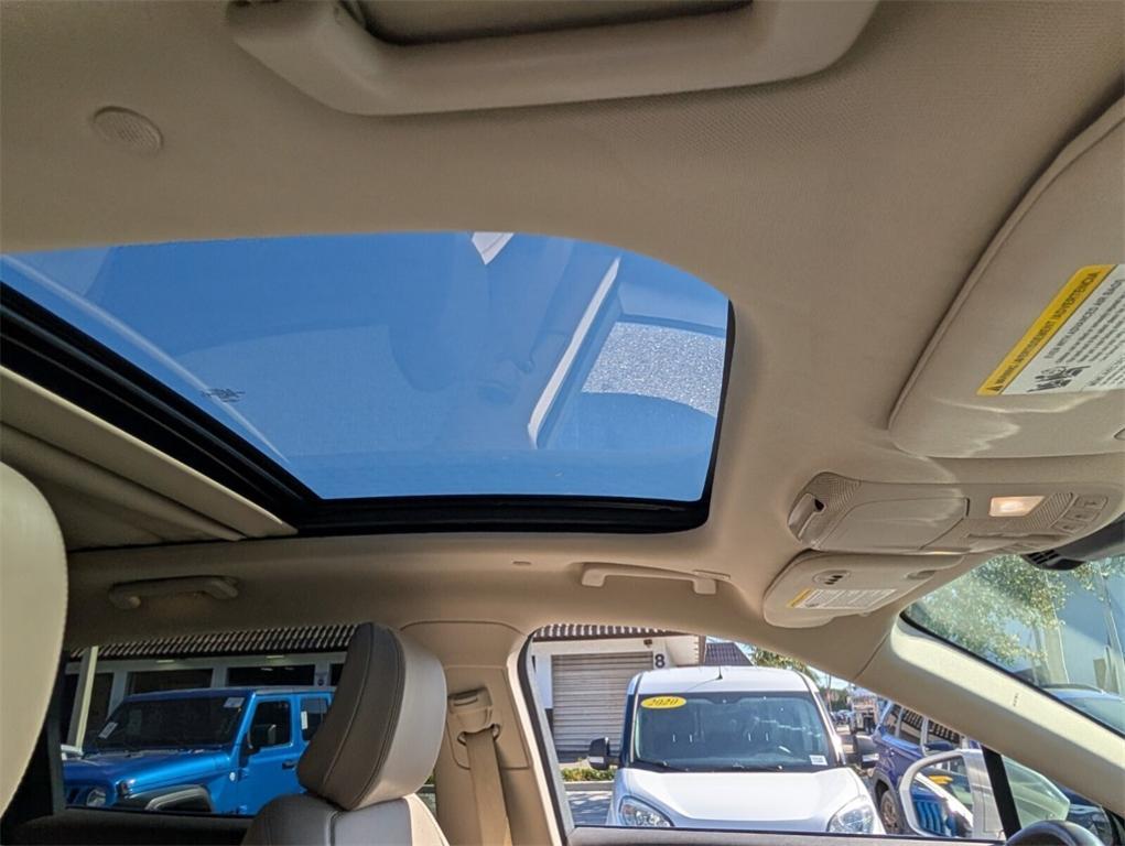 used 2022 Lincoln Nautilus car, priced at $27,498