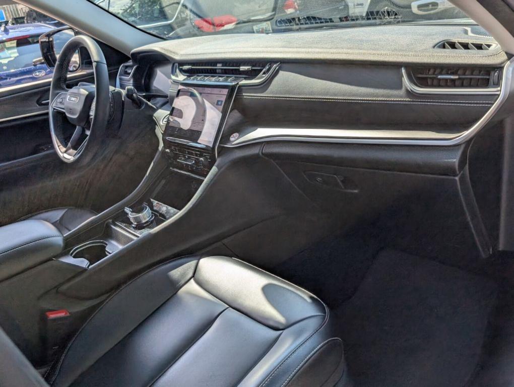 used 2024 Jeep Grand Cherokee car, priced at $33,888
