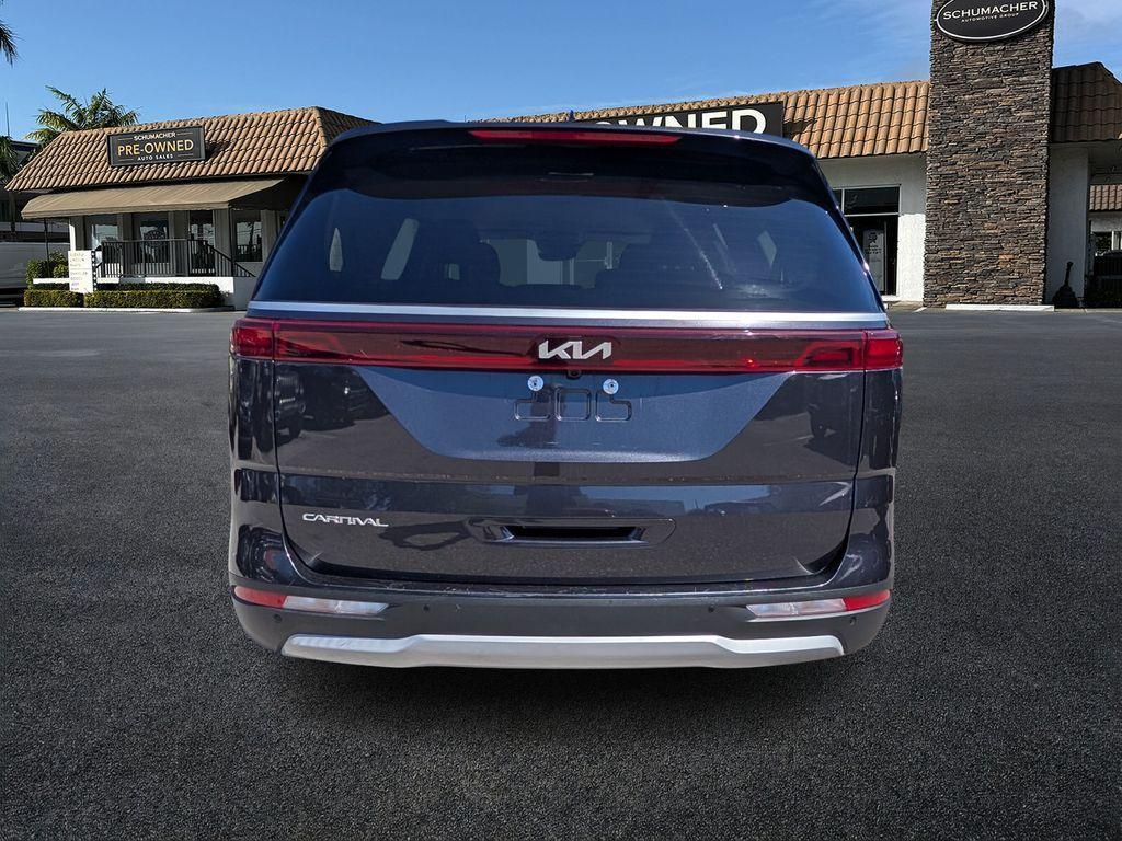 used 2023 Kia Carnival car, priced at $20,888