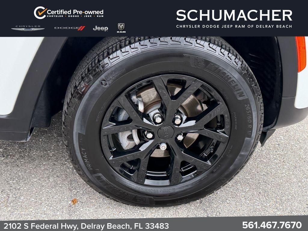 used 2025 Jeep Grand Cherokee car, priced at $34,698