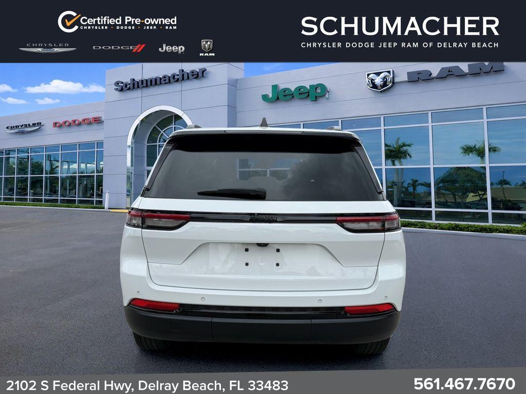 used 2025 Jeep Grand Cherokee car, priced at $34,698