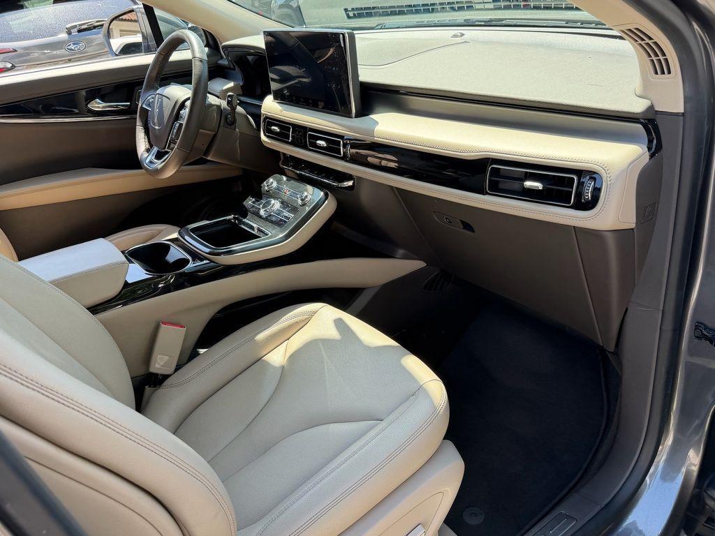 used 2022 Lincoln Nautilus car, priced at $26,988