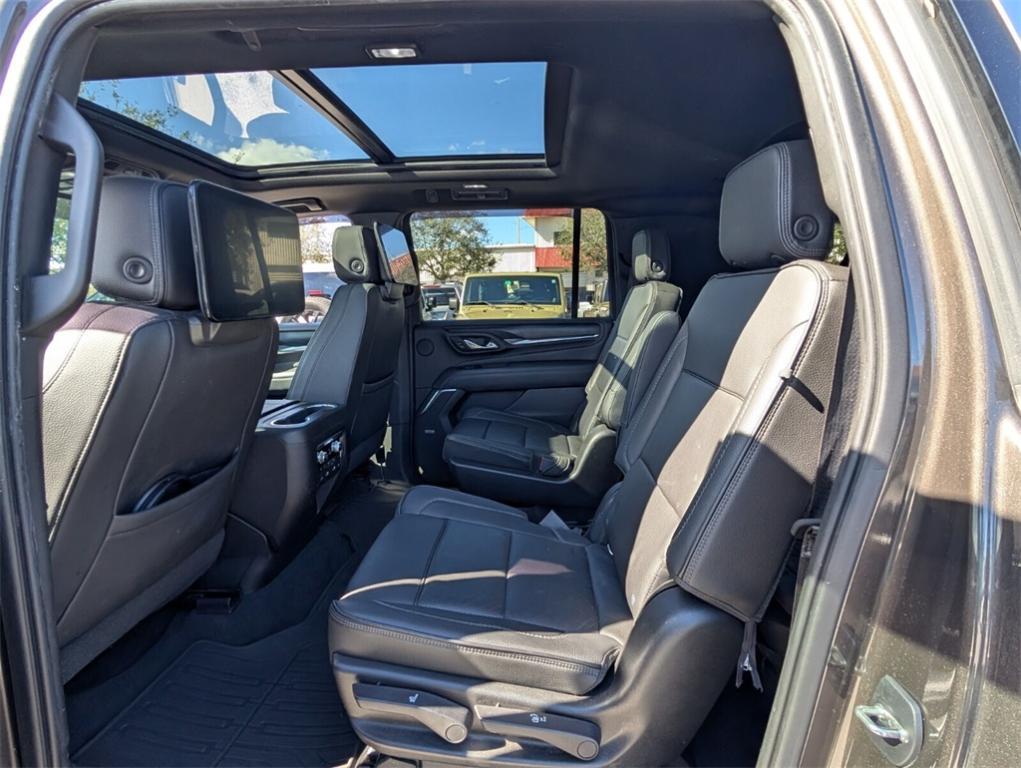 used 2021 GMC Yukon XL car, priced at $49,998