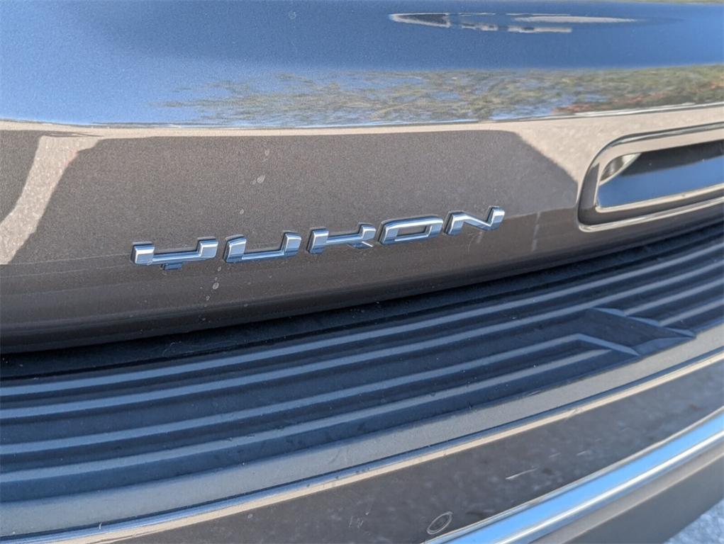 used 2021 GMC Yukon XL car, priced at $49,998