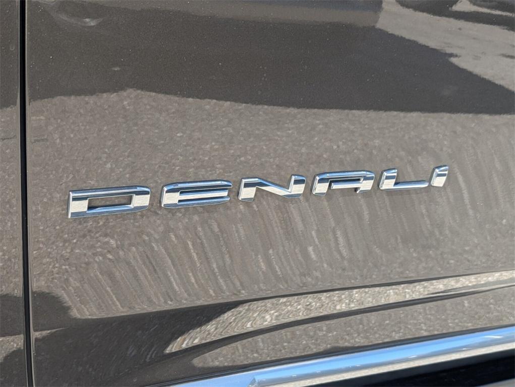 used 2021 GMC Yukon XL car, priced at $49,998