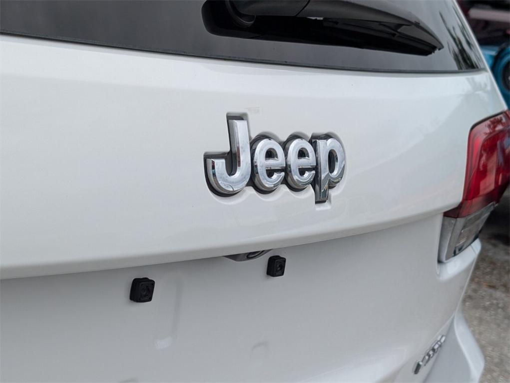 used 2019 Jeep Grand Cherokee car, priced at $15,888