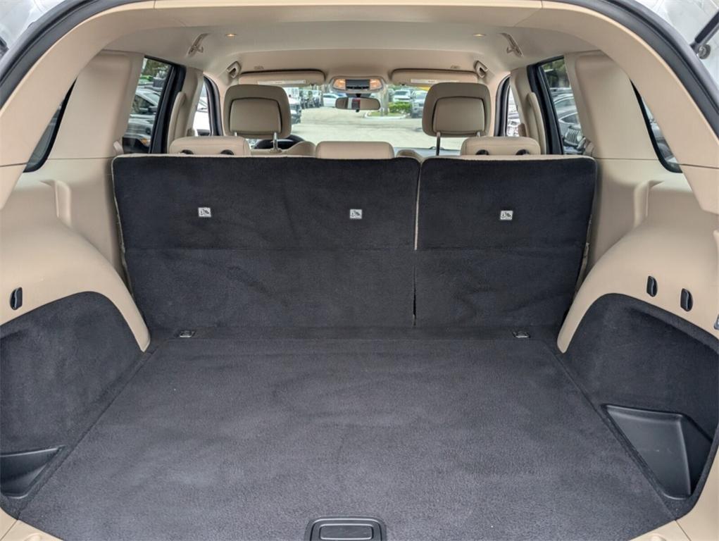 used 2019 Jeep Grand Cherokee car, priced at $15,888