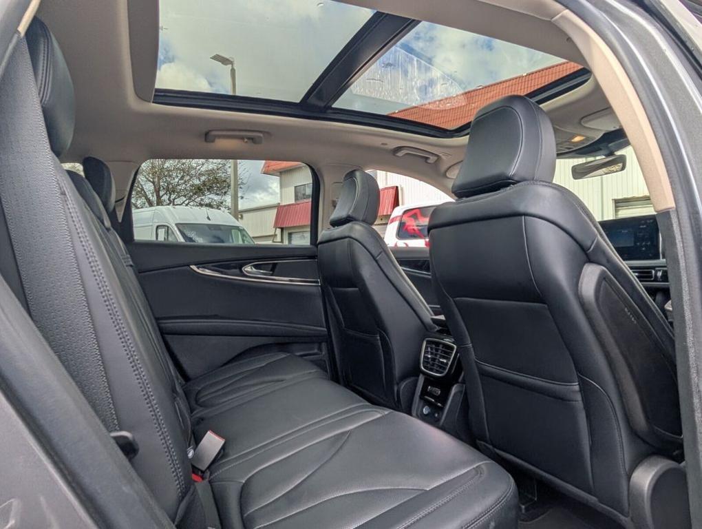 used 2023 Lincoln Nautilus car, priced at $39,998