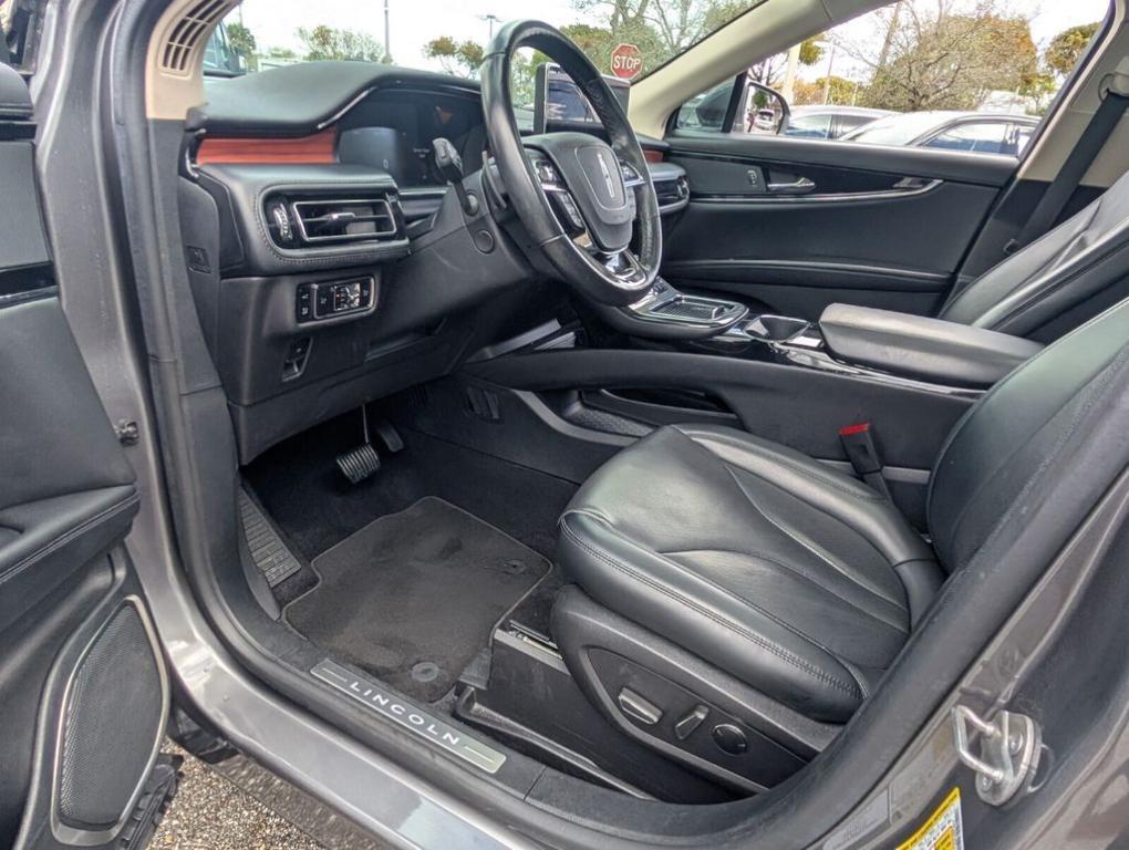 used 2023 Lincoln Nautilus car, priced at $39,998