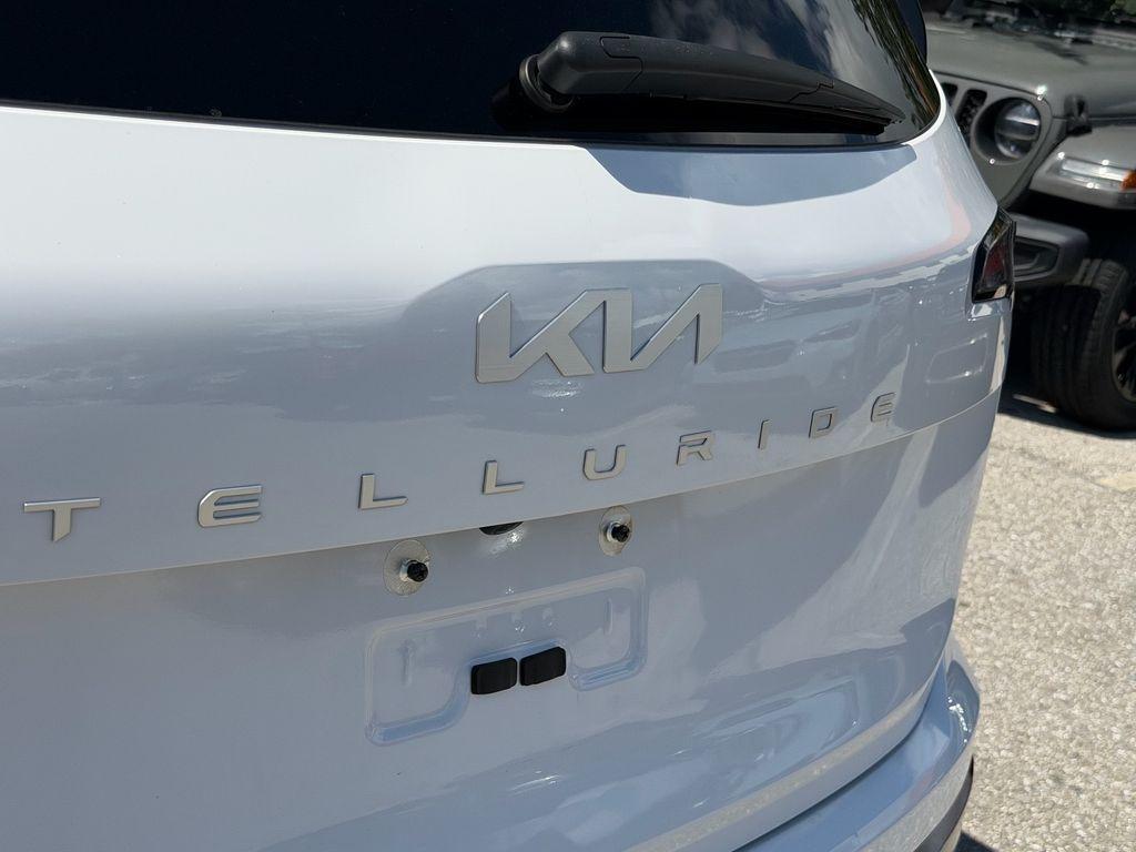 used 2025 Kia Telluride car, priced at $37,698