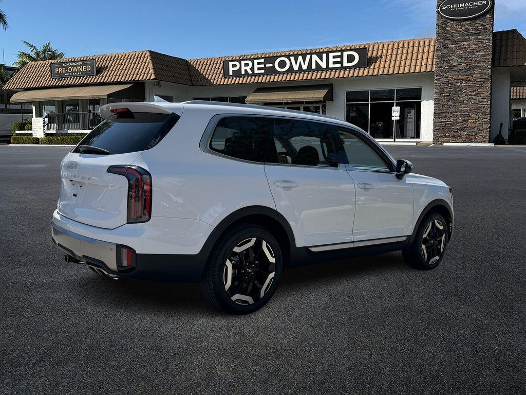 used 2025 Kia Telluride car, priced at $37,698