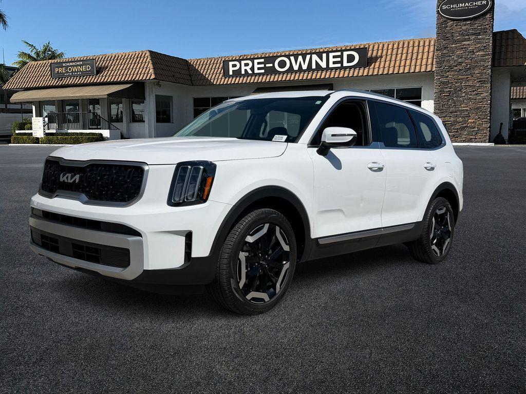 used 2025 Kia Telluride car, priced at $37,698