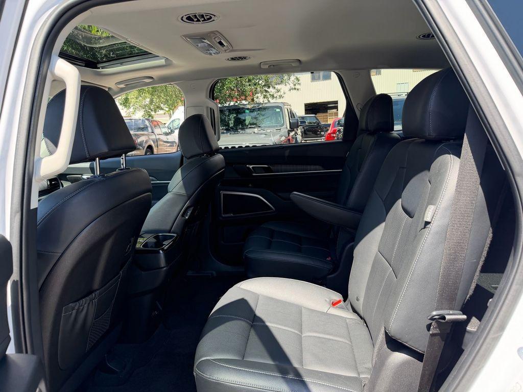 used 2025 Kia Telluride car, priced at $37,698