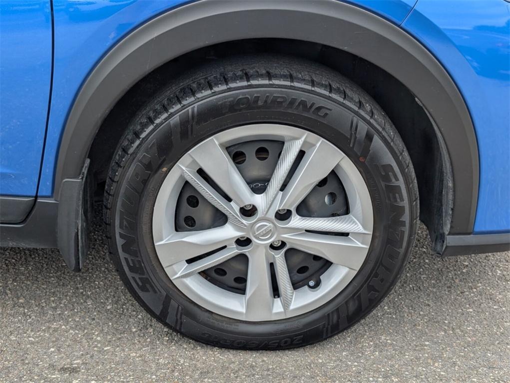 used 2024 Nissan Kicks car, priced at $14,888