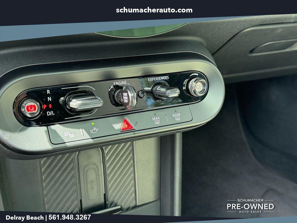 used 2025 MINI Hardtop car, priced at $28,988