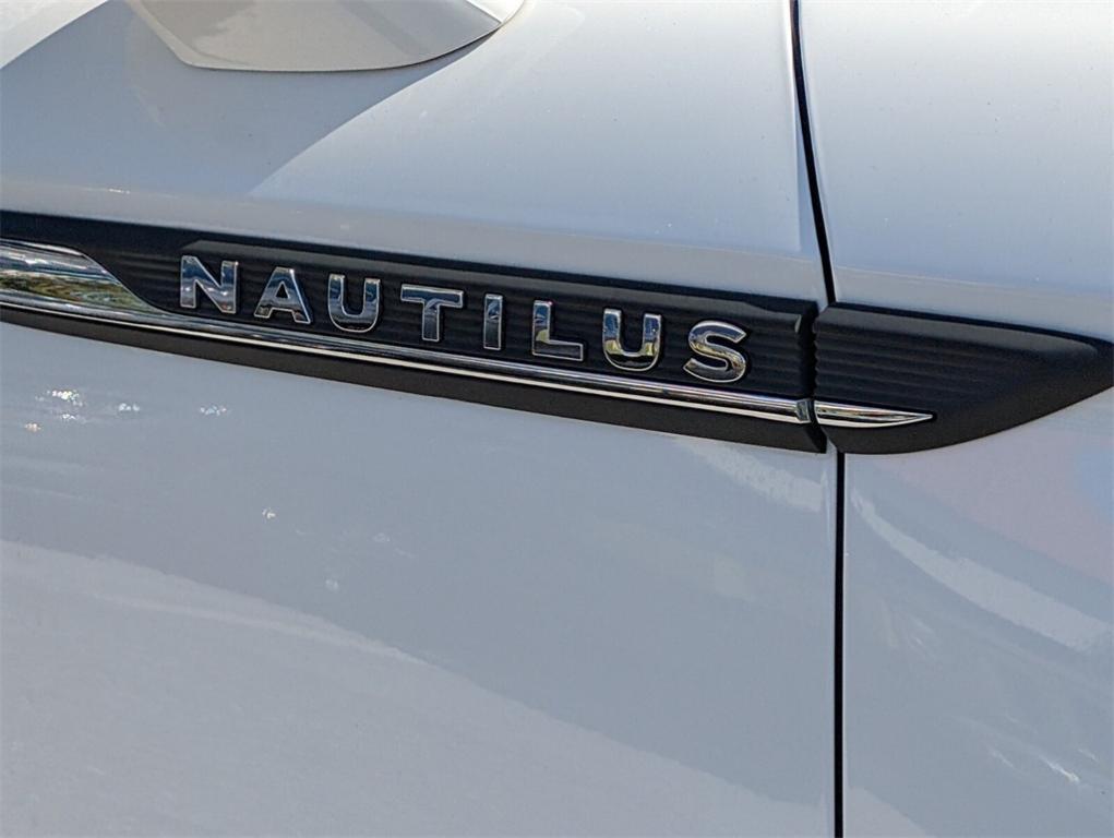 used 2022 Lincoln Nautilus car, priced at $29,998