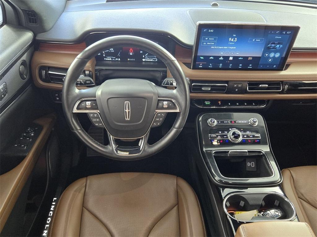 used 2022 Lincoln Nautilus car, priced at $33,888