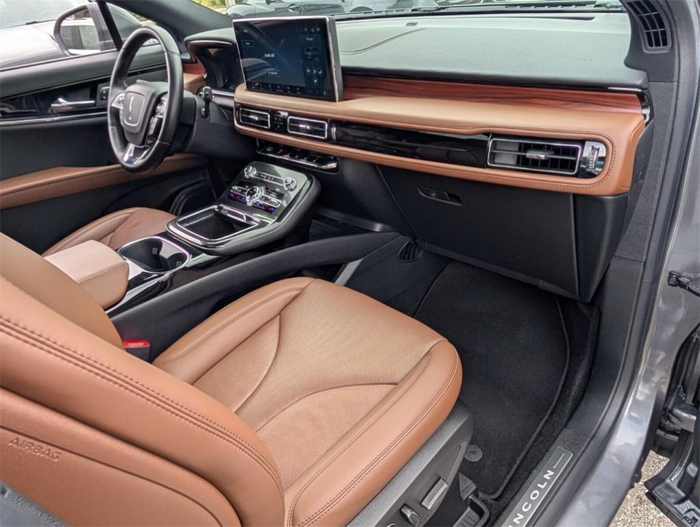 used 2022 Lincoln Nautilus car, priced at $32,998