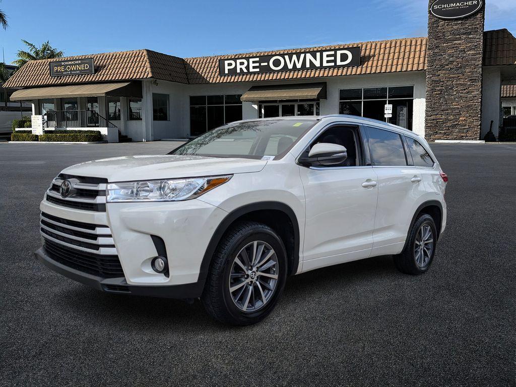 used 2018 Toyota Highlander car, priced at $25,988