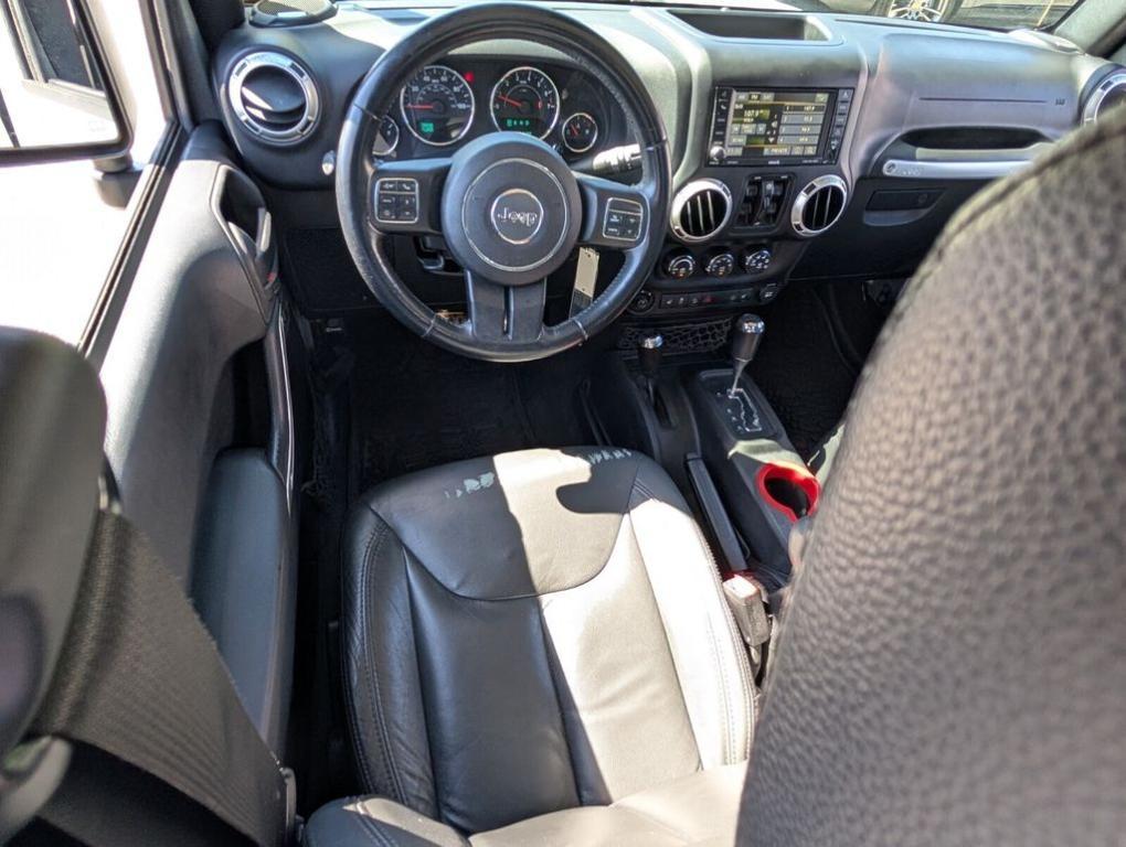used 2015 Jeep Wrangler Unlimited car, priced at $17,998