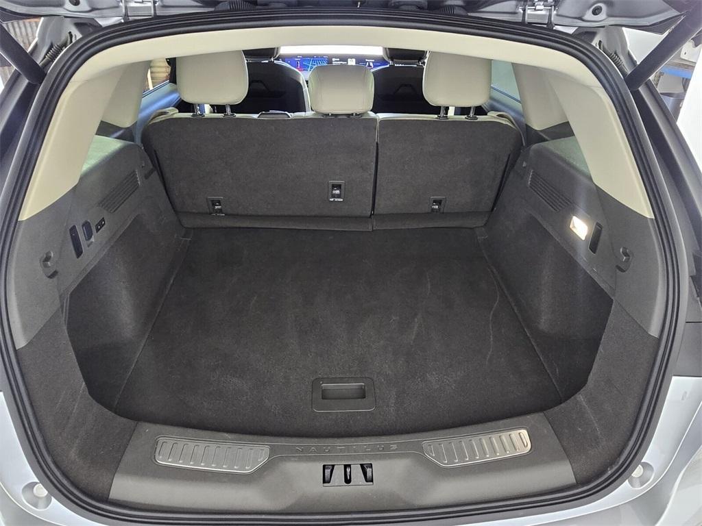 used 2024 Lincoln Nautilus car, priced at $42,498