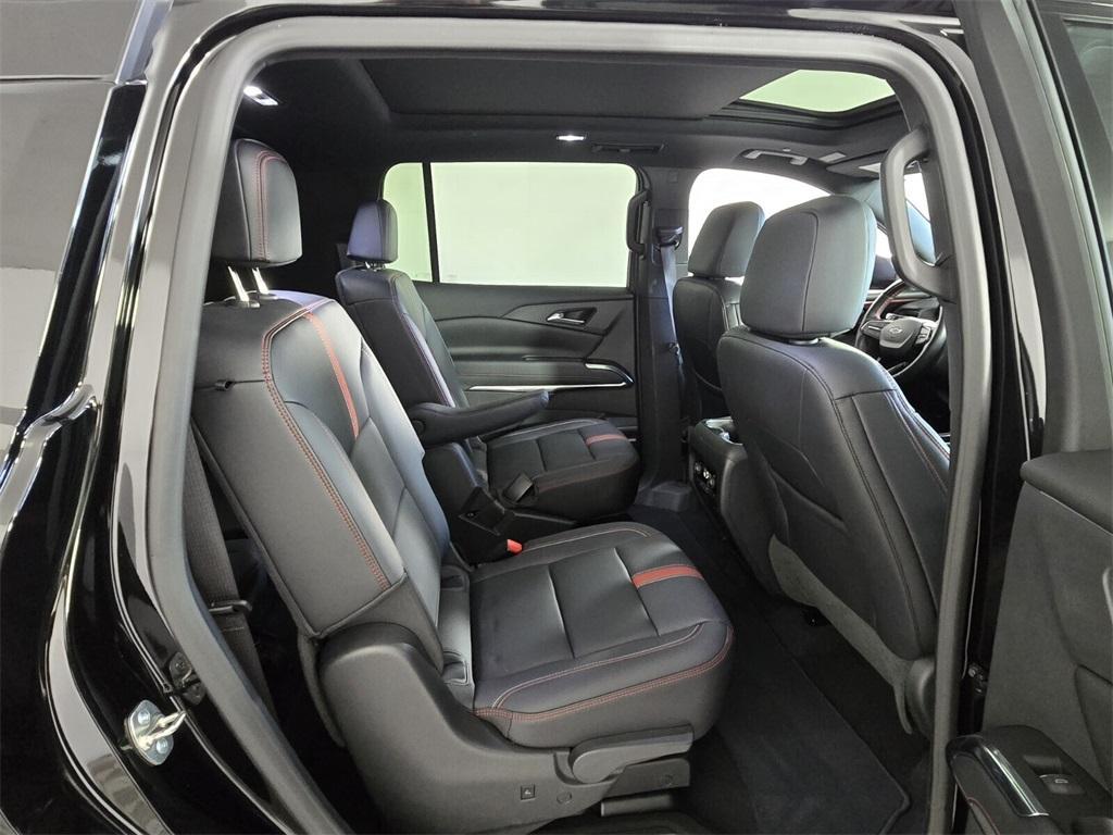 used 2024 Chevrolet Traverse car, priced at $46,988