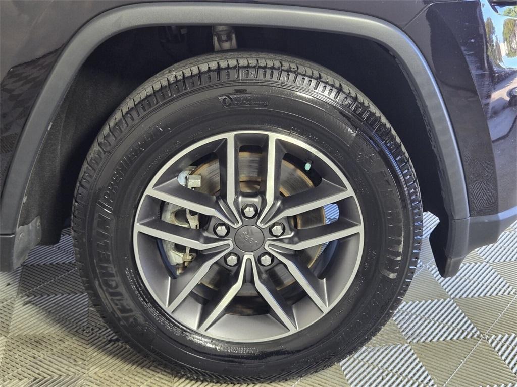 used 2021 Jeep Grand Cherokee car, priced at $16,488