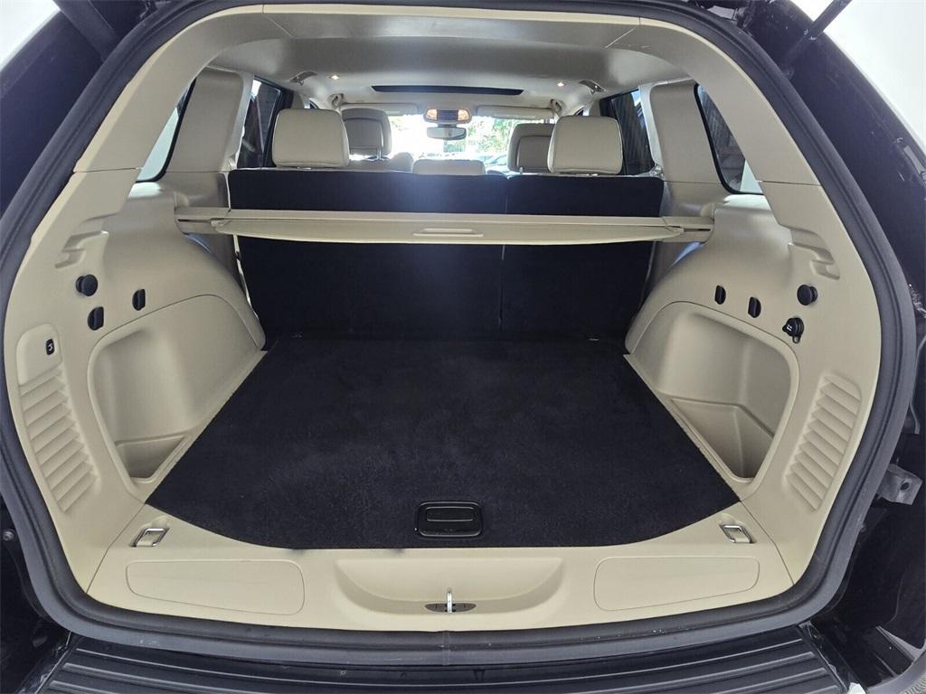 used 2021 Jeep Grand Cherokee car, priced at $16,488